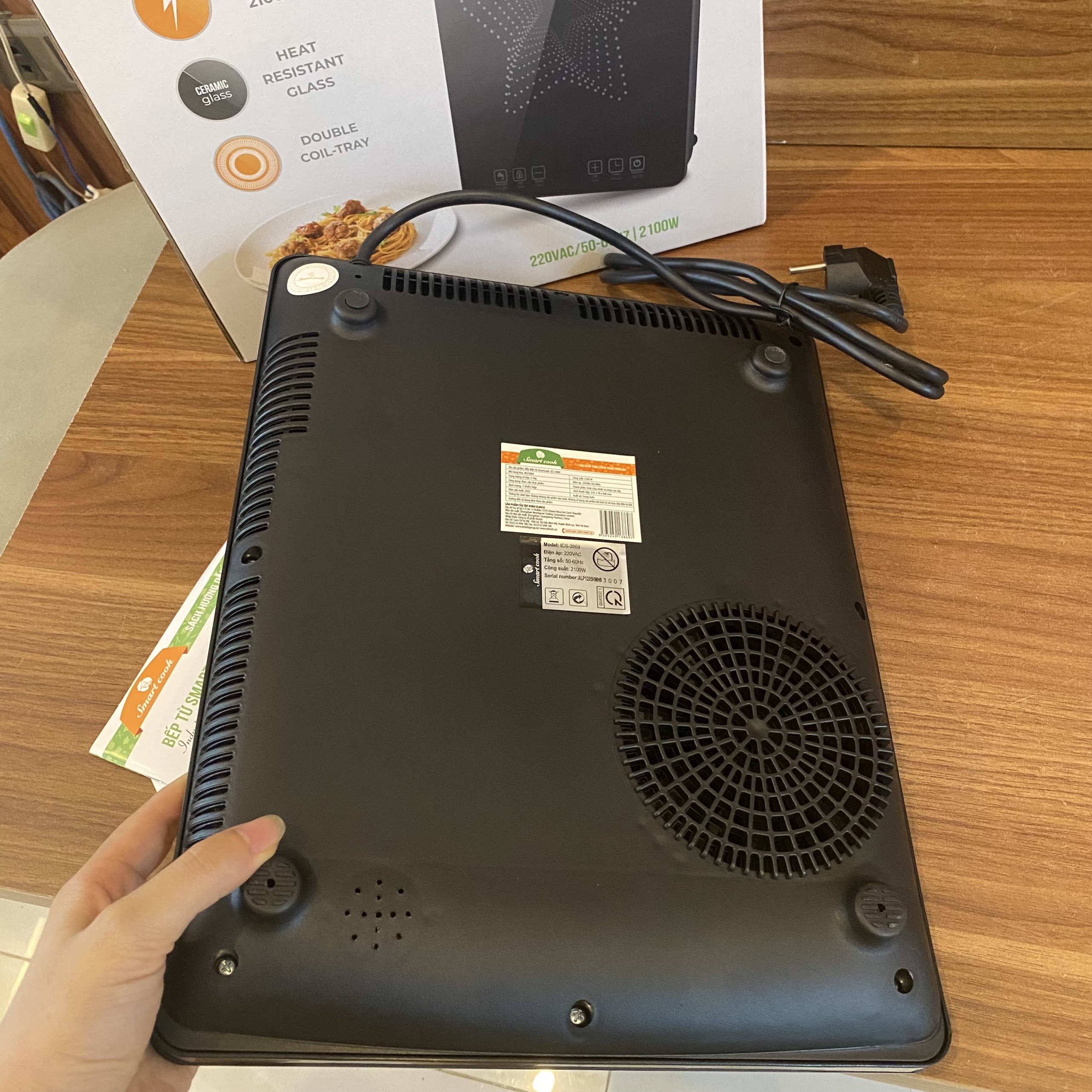 Bếp điện từ Smartcook ICS-3869 (Điện áp 220V - Công suất 2,100W - BH 12 tháng)