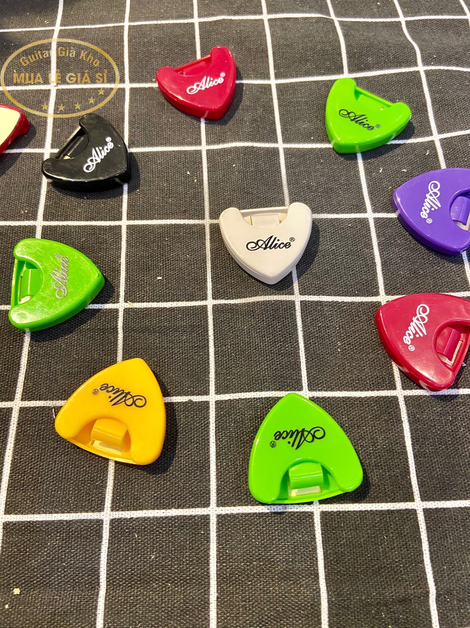 [HCM]Hộp đựng phím pick gãy đàn Guitar