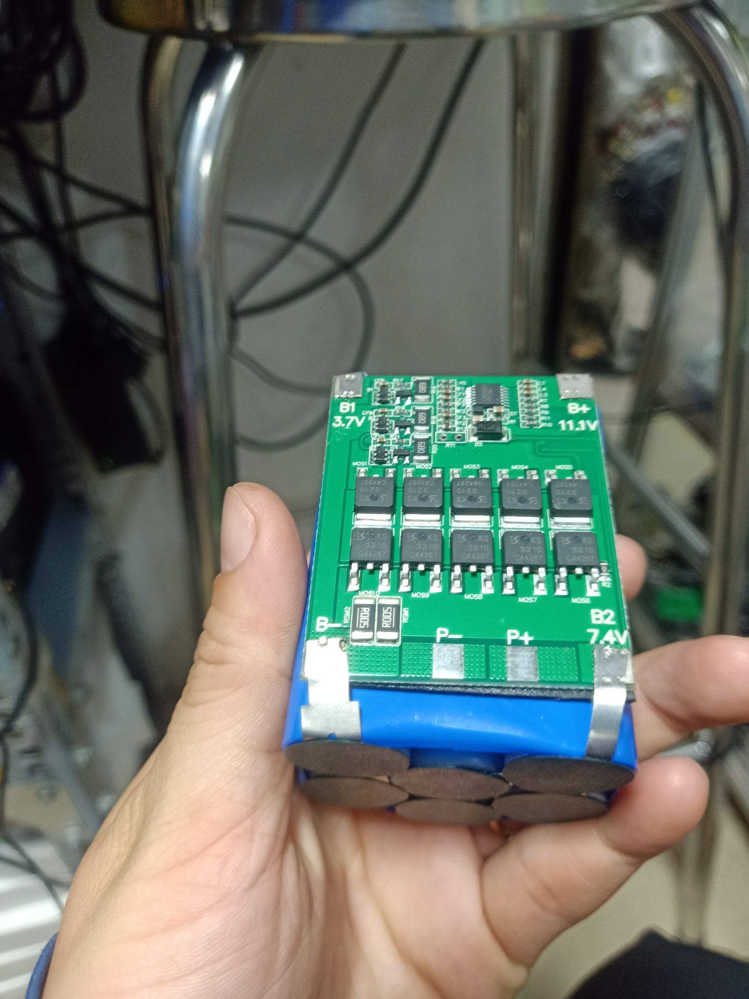 HL. pin khối hitachi lion độ chế 12v