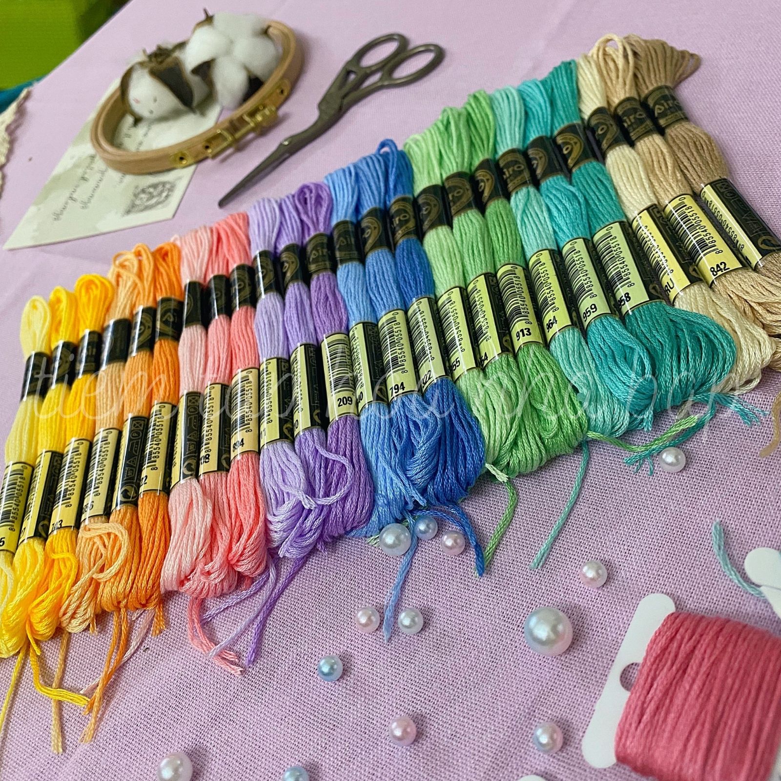 Set Chỉ Thêu Airo 24 Màu Kẹo Ngọt