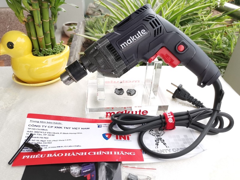 Máy khoan cầm tay Makute ED002