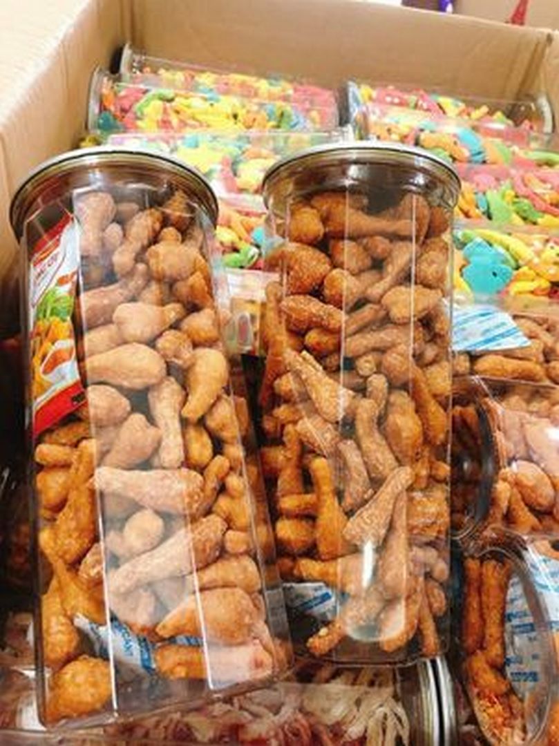 Bánh Đùi Gà Cay Lon Pet 200g