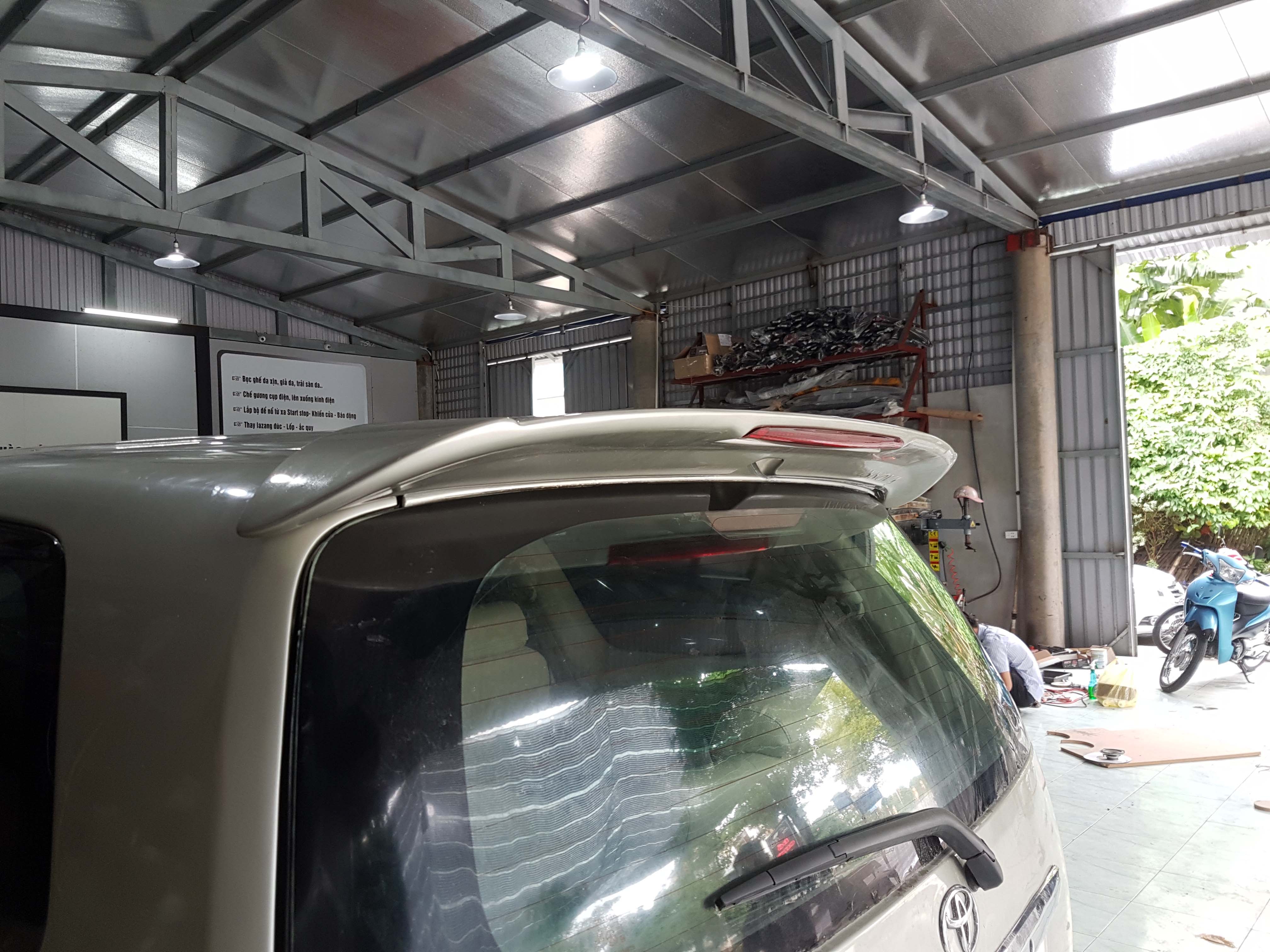 Đuôi gió Toyota Innova 2005 đến 2014