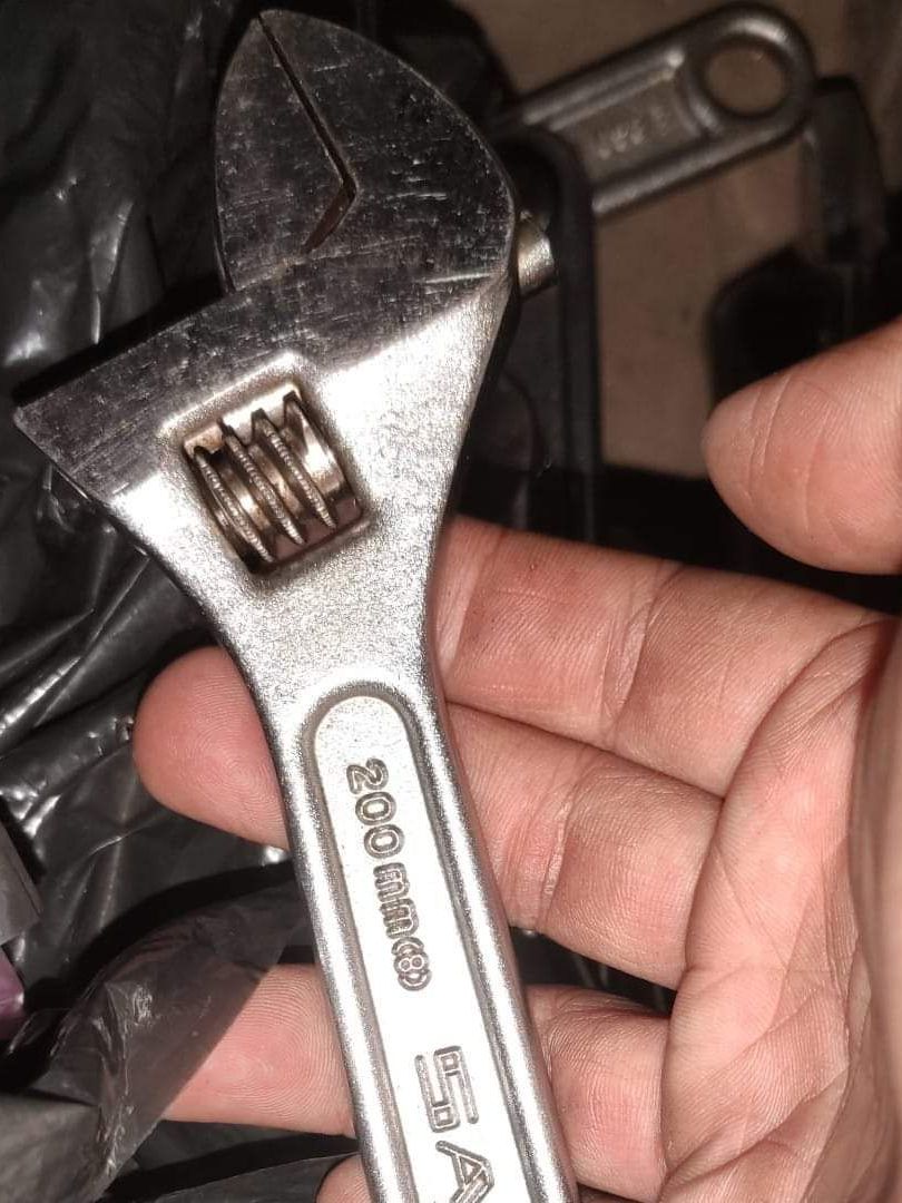 Mỏ lết Nhật bãi đủ cỡ - Made in Japan