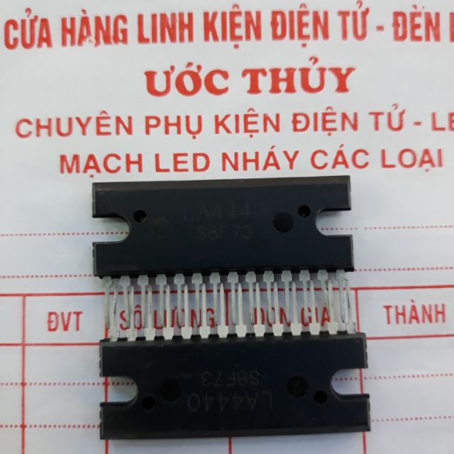 2c ic LA 4440