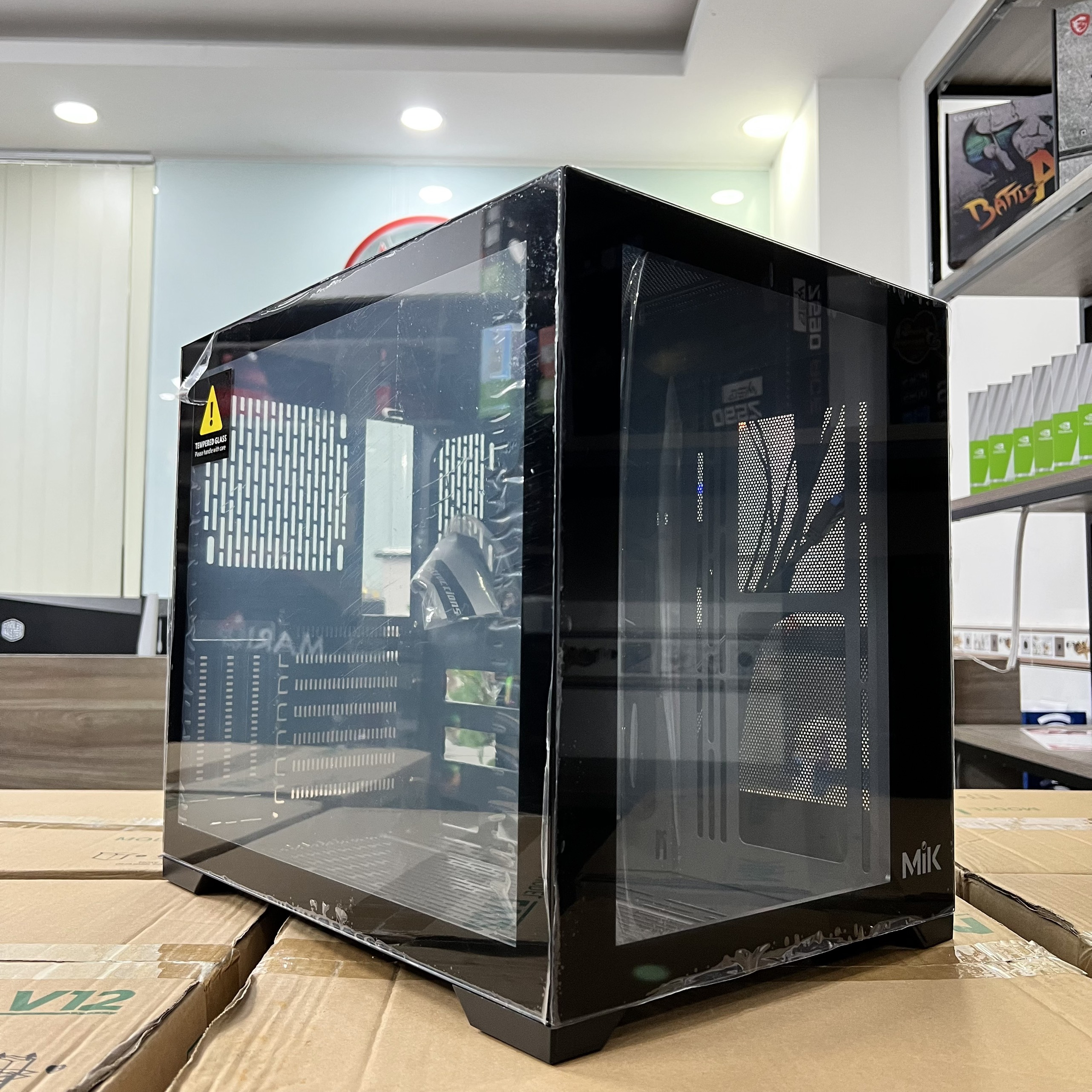 Case máy tính MIK LV12 (Black/Snow White)