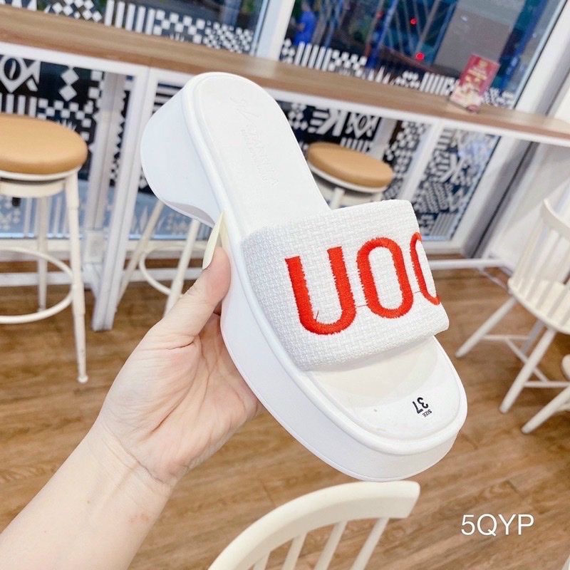 Dép bánh mì xu hướng đế 6cm siêu hot.