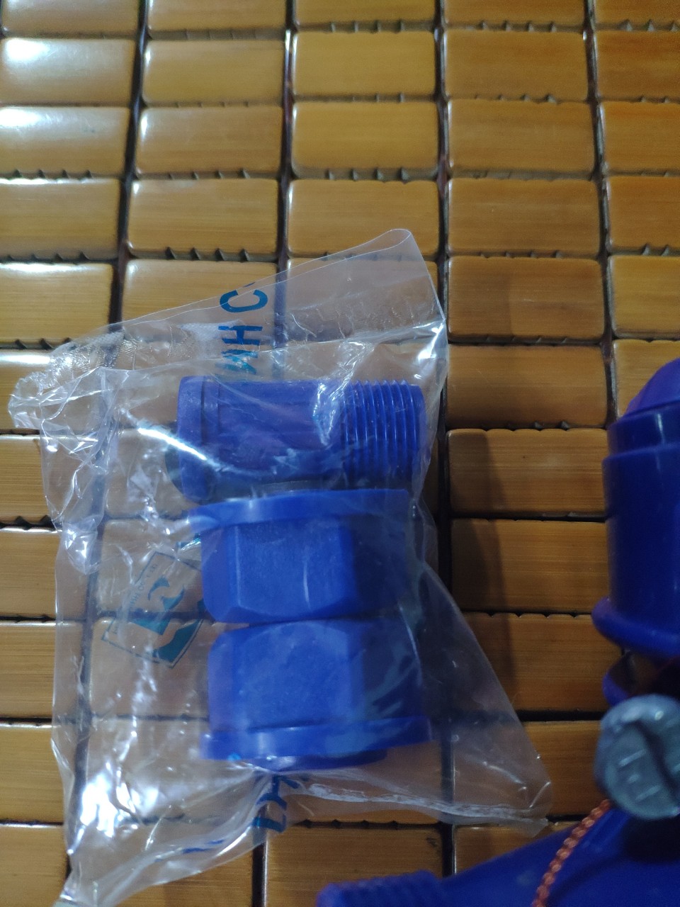 ĐỒNG HỒ NƯỚC PHÚ THỊNH
