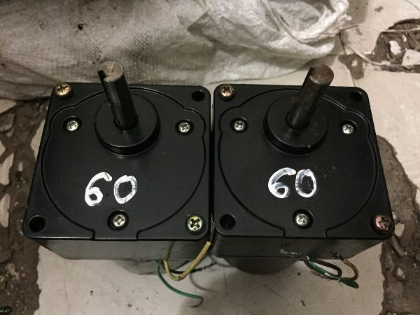 Motor giảm tốc 25w dùng điện 220v