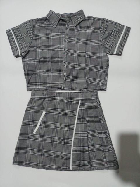 [HCM]Set Chân Váy Kiểu Và Áo Croptop Kẻ Dễ Thương