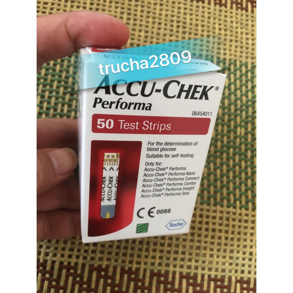 Que Thử Đường Huyết Accu Chek Performa