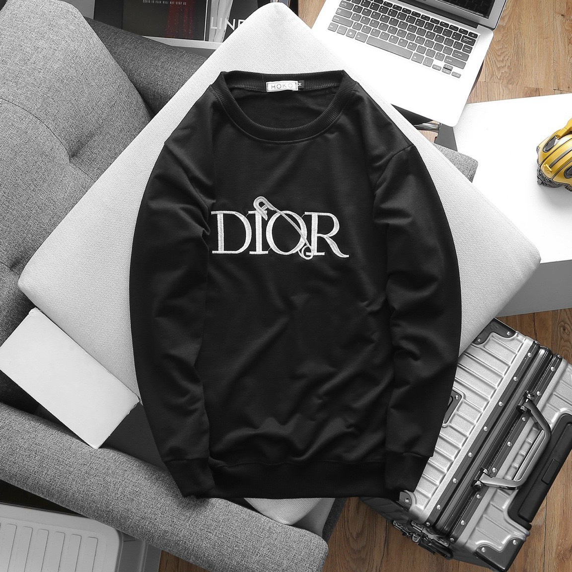 Áo thun nỉ tay dài nam thêu logo chất vải cotton co dãn mẫu mới mq shop