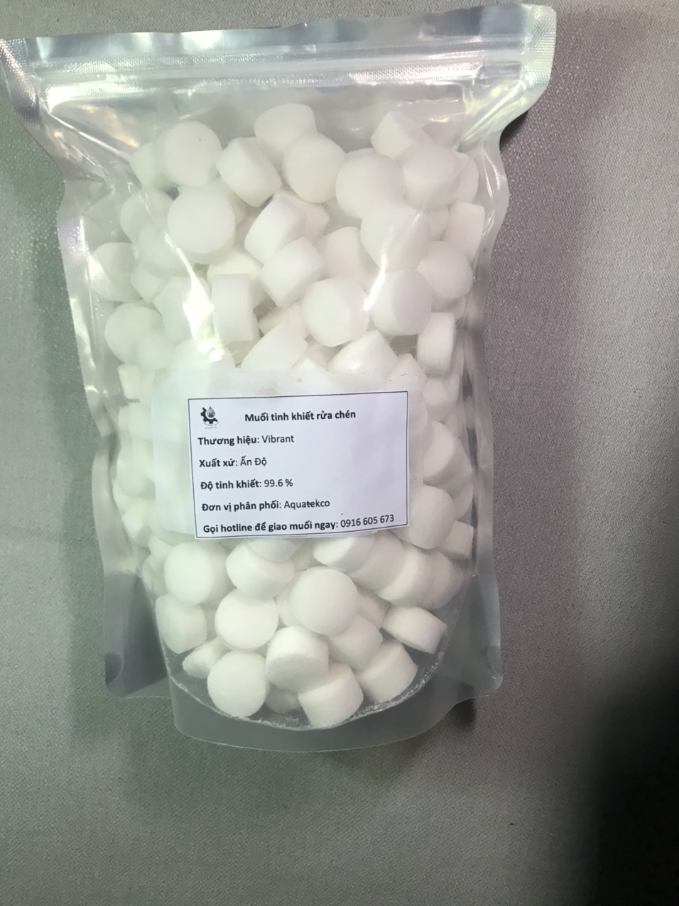 [HCM]Muối tinh khiết,  Muối rửa chén chuyên dùng cho máy rửa chén bao 2.5 kg (dạng viên)