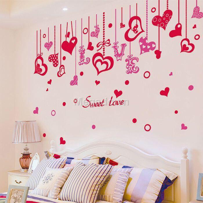 Decal dán tường  mẫu dây leo trái tim hồng