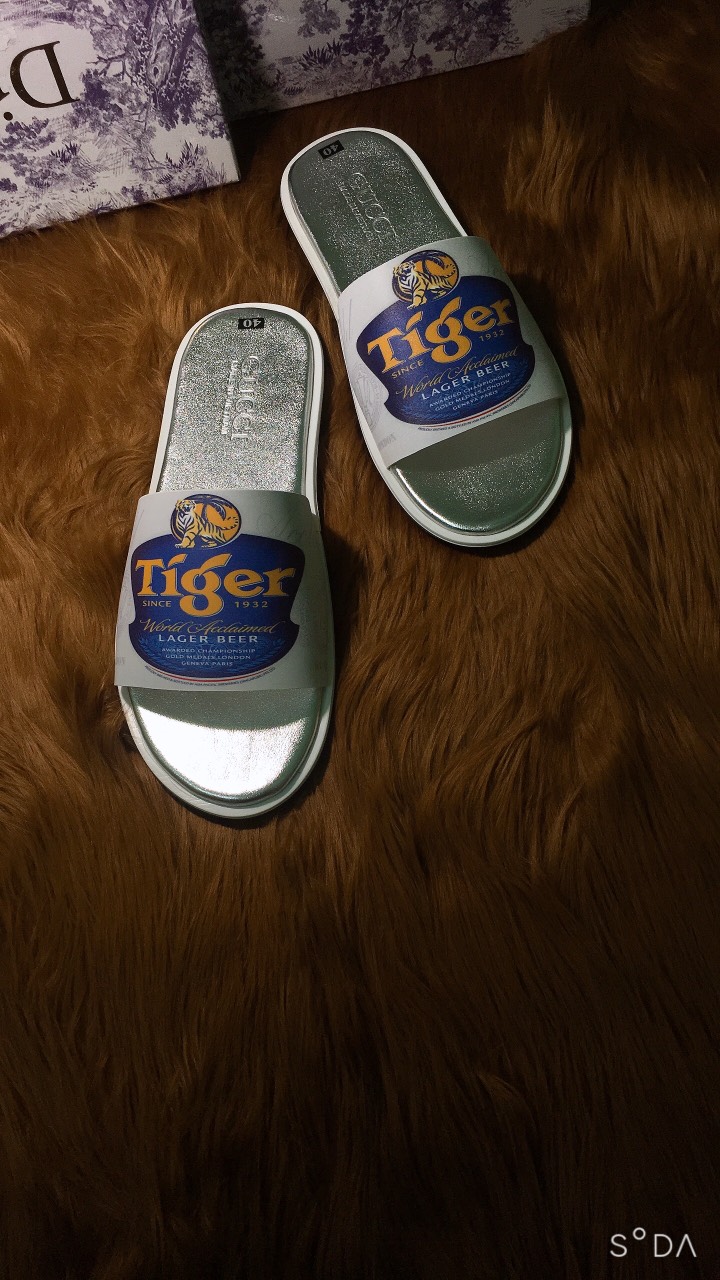 [HCM]Dép nam siêu phẩm logo tigerr Fashion cho cả nam và nữ cực kì êm chân 2021