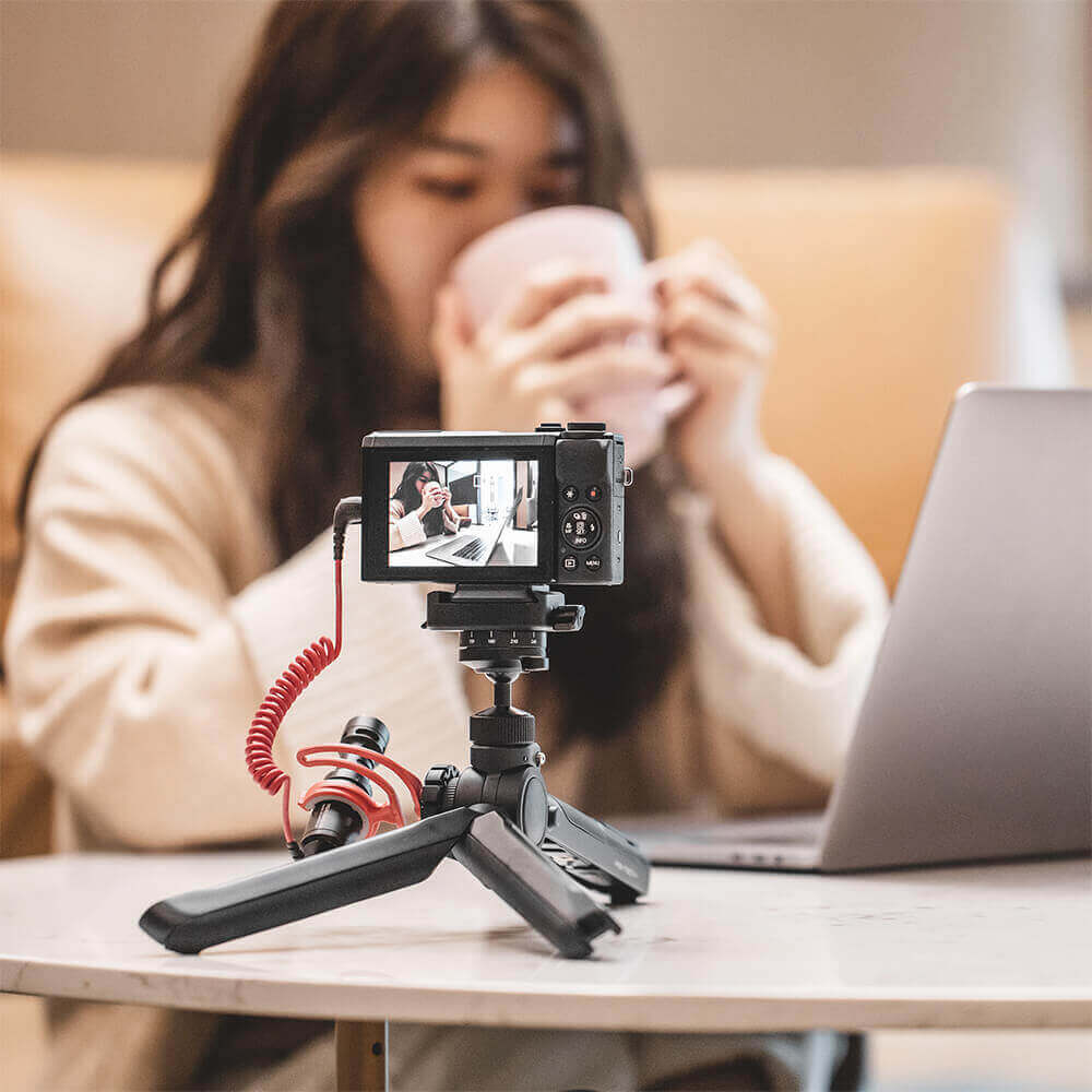 Mantispod Pro Vlogging Tripod PGYtech – Chân máy quay Mantispod Pro