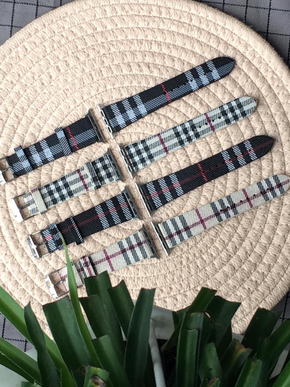 Dây đeo Đồng hồ thông minh mẫu da Burberry