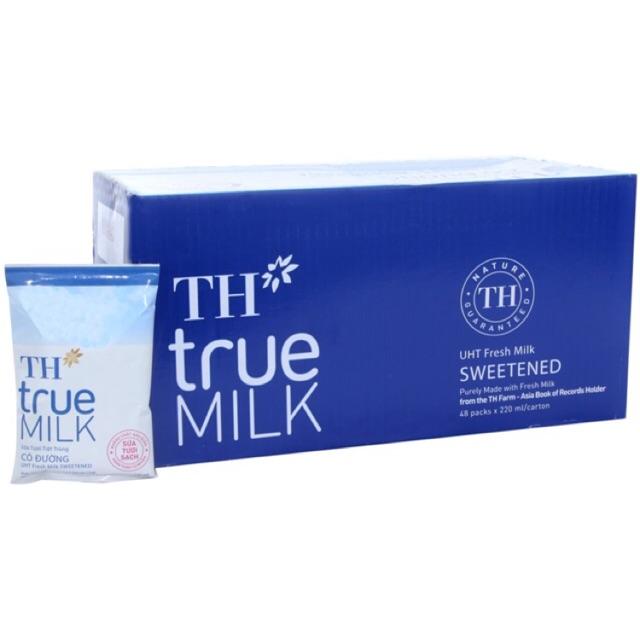 Thùng sữa 48 bịch TH True milk ít đường 220ml