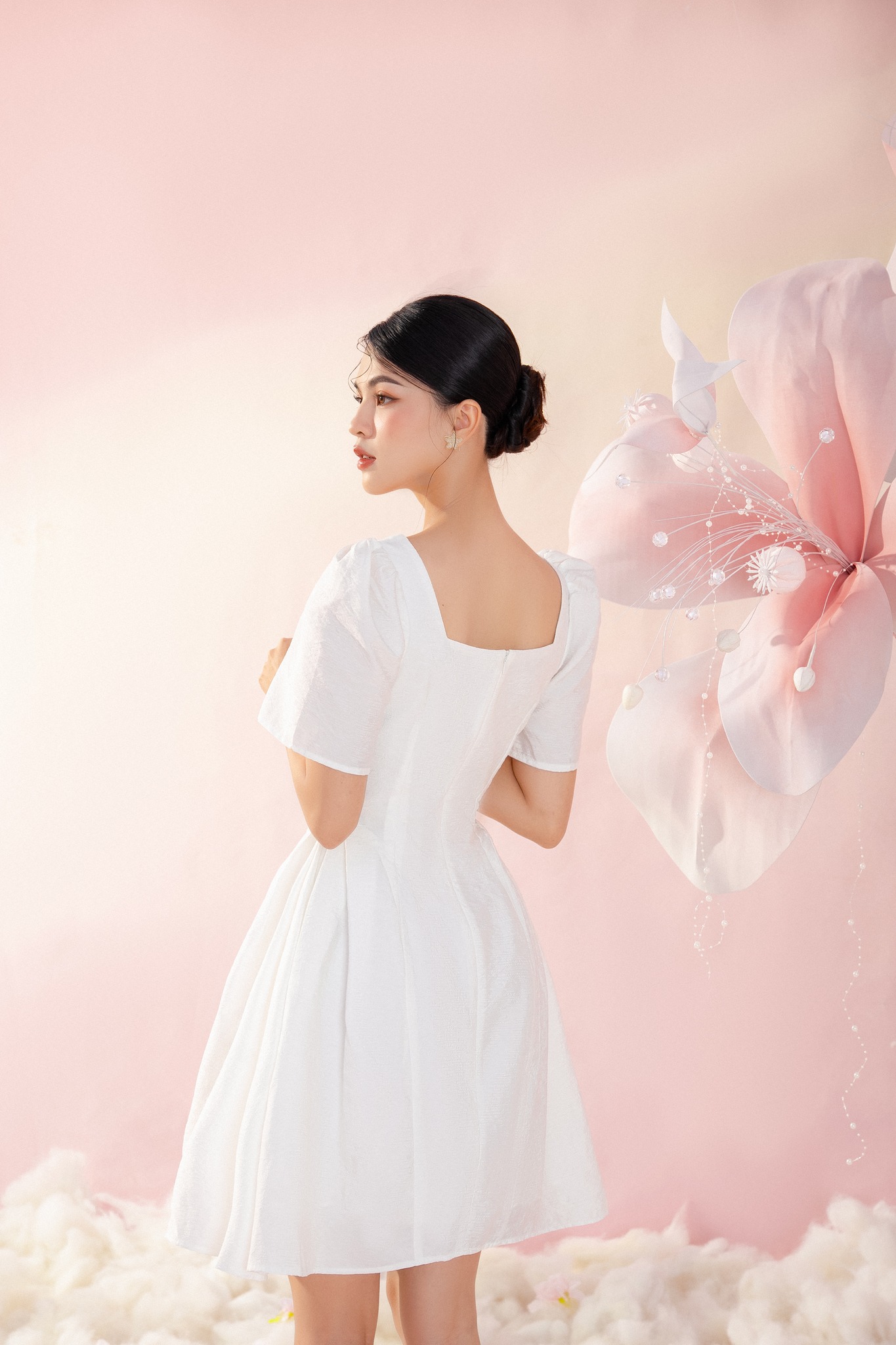 Voucher siêu sale 15% OLV - Đầm Annie Ruched Detail Embro