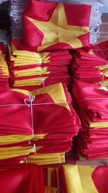 Cờ tổ quốc Việt Nam hàng đẹp