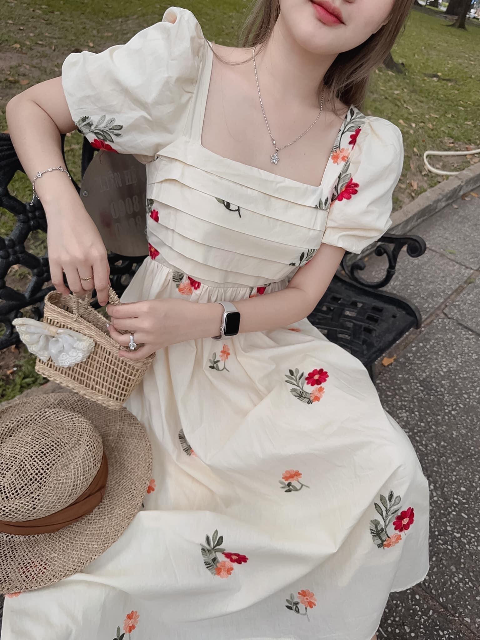 Đầm tiểu thư tay phồng cổ vuông xếp ly ngực tay phồng phong cách vintage nàng thơ Pháp, váy hè đi biển hoa nhí
