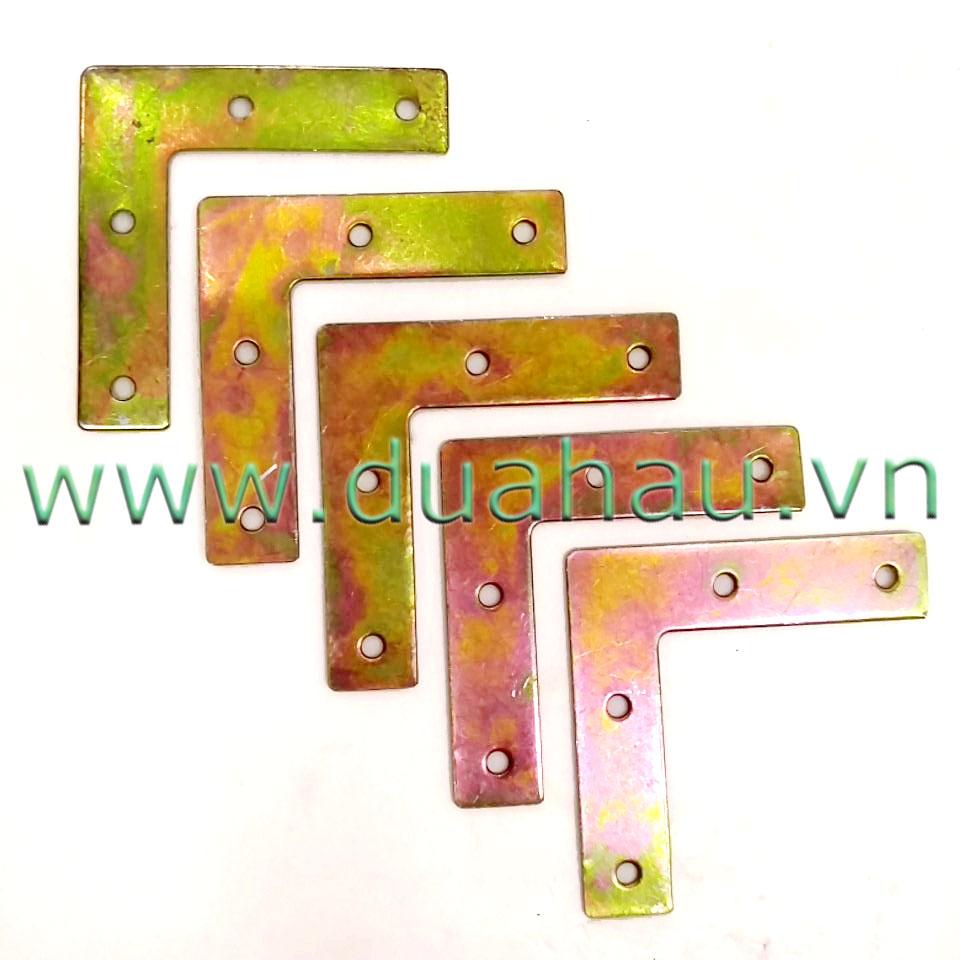 [HCM]Ke vuông 4 lỗ 1 ký - 6.5cm