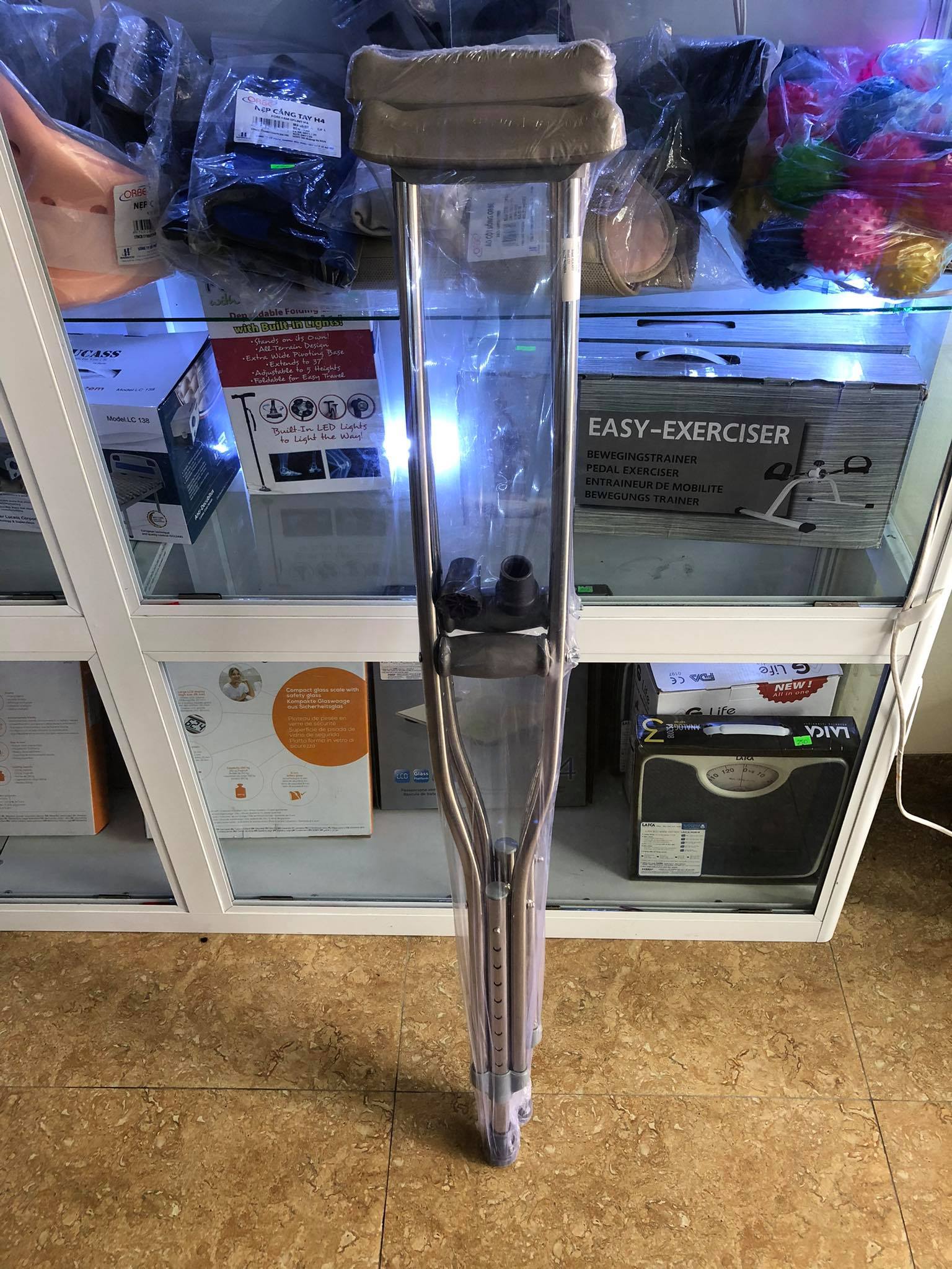 nạng chống nách bằng inox