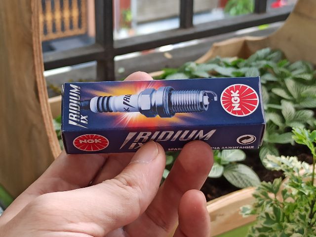 NGK Iridium Sparkplug - CPR9EAIX-9