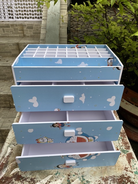 TỦ ĐÔREMON 4 TẦNG ĐỰNG SON PHẤN MỸ PHẨM
