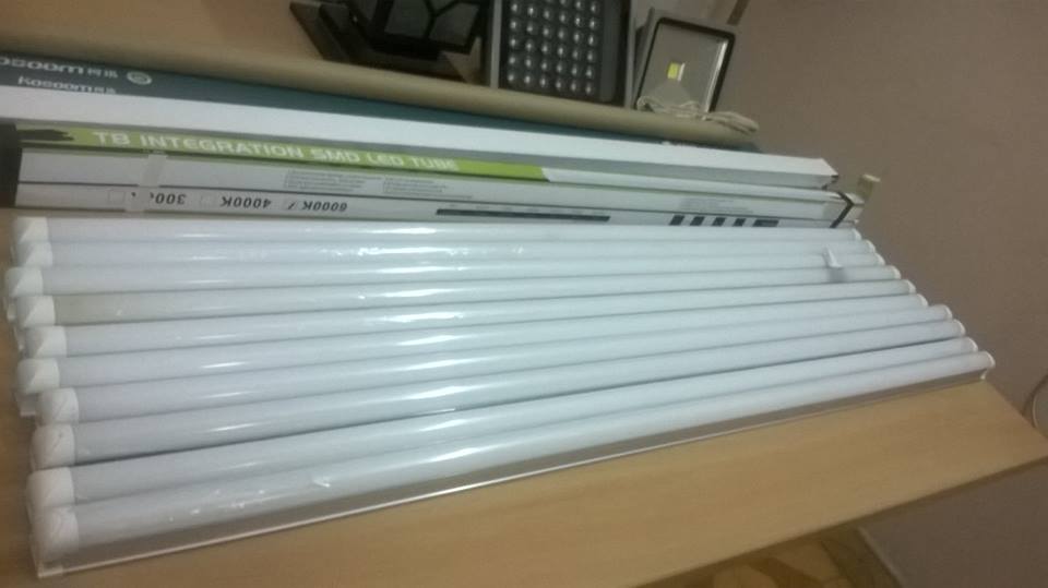 Đèn tuýp Led T8 liền máng 1m2 18w siêu sáng