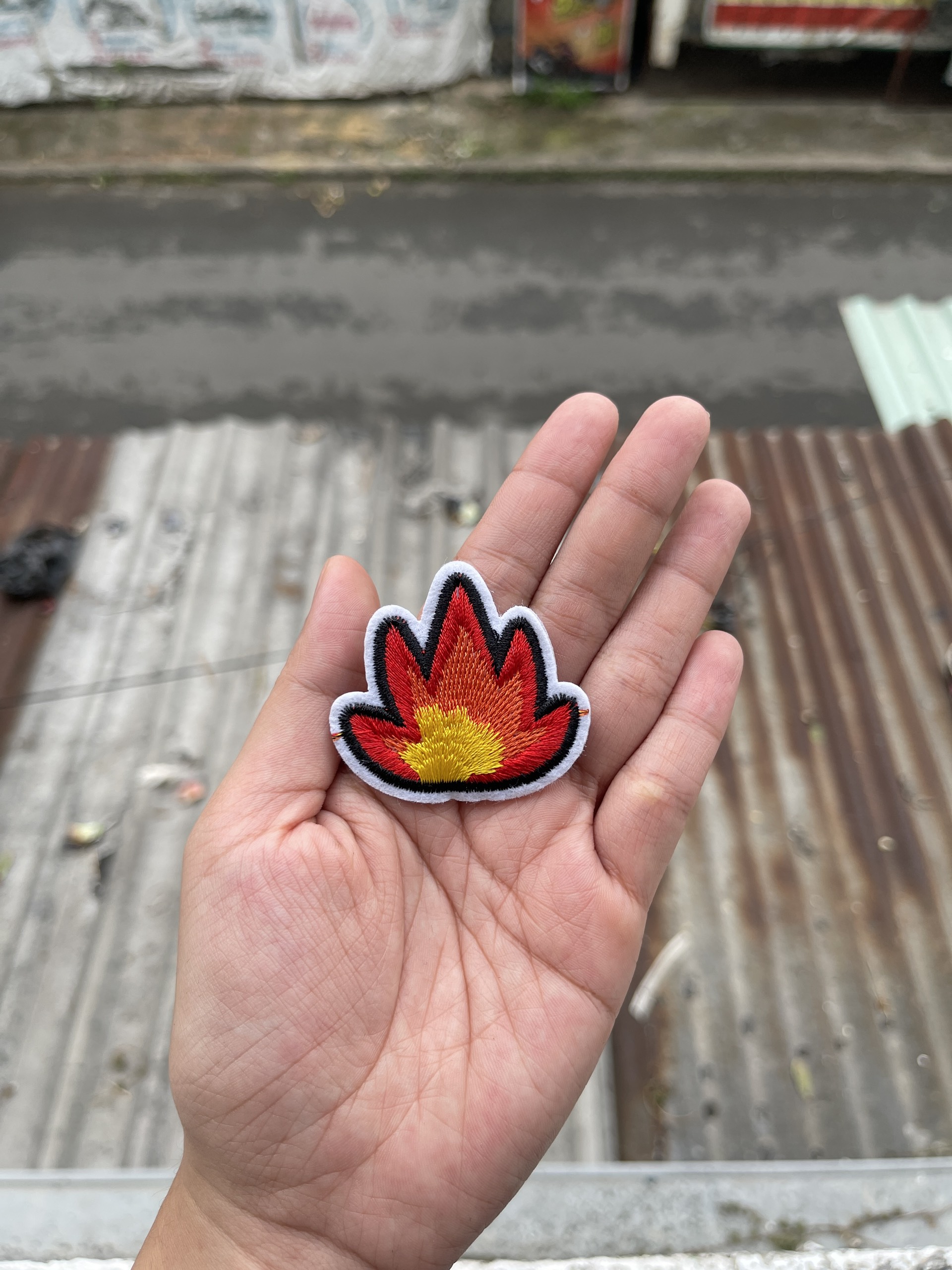Hình sticker ủi quần áo