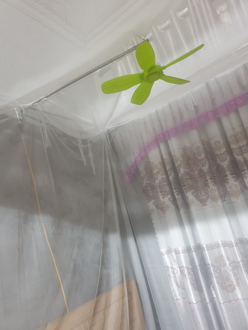 (Tặng kèm vít nở) Thanh treo quạt màn Inox Tiến Đạt 201