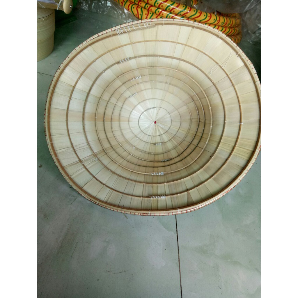 Mũ lá kiểu Pháp