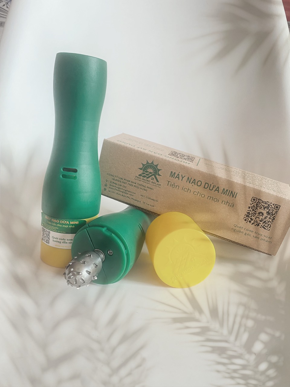 Machine scraping coconut mini-machine scraping coconut dry mini-Wireless-lightweight-convenient-beautifully designed