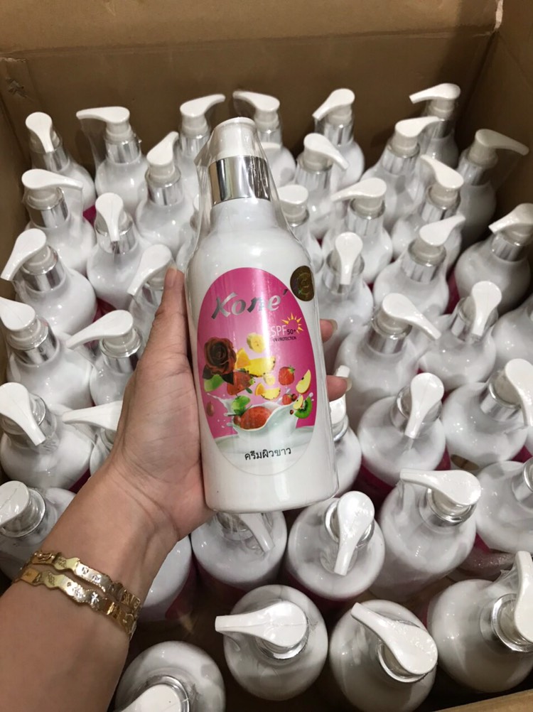 [Ảnh thật] Kem body kone thái lan dạng chai vòi ( chất kem trắng)