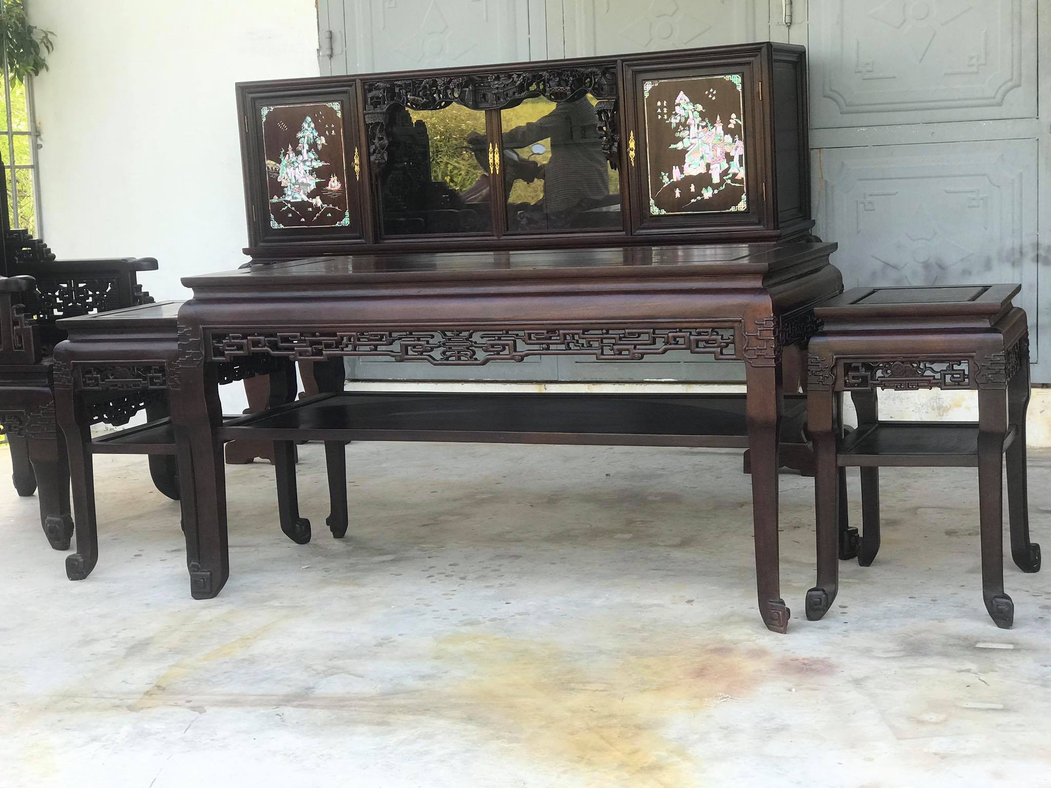 Bộ Bàn Ghế Ngũ Lân Vờn Cầu