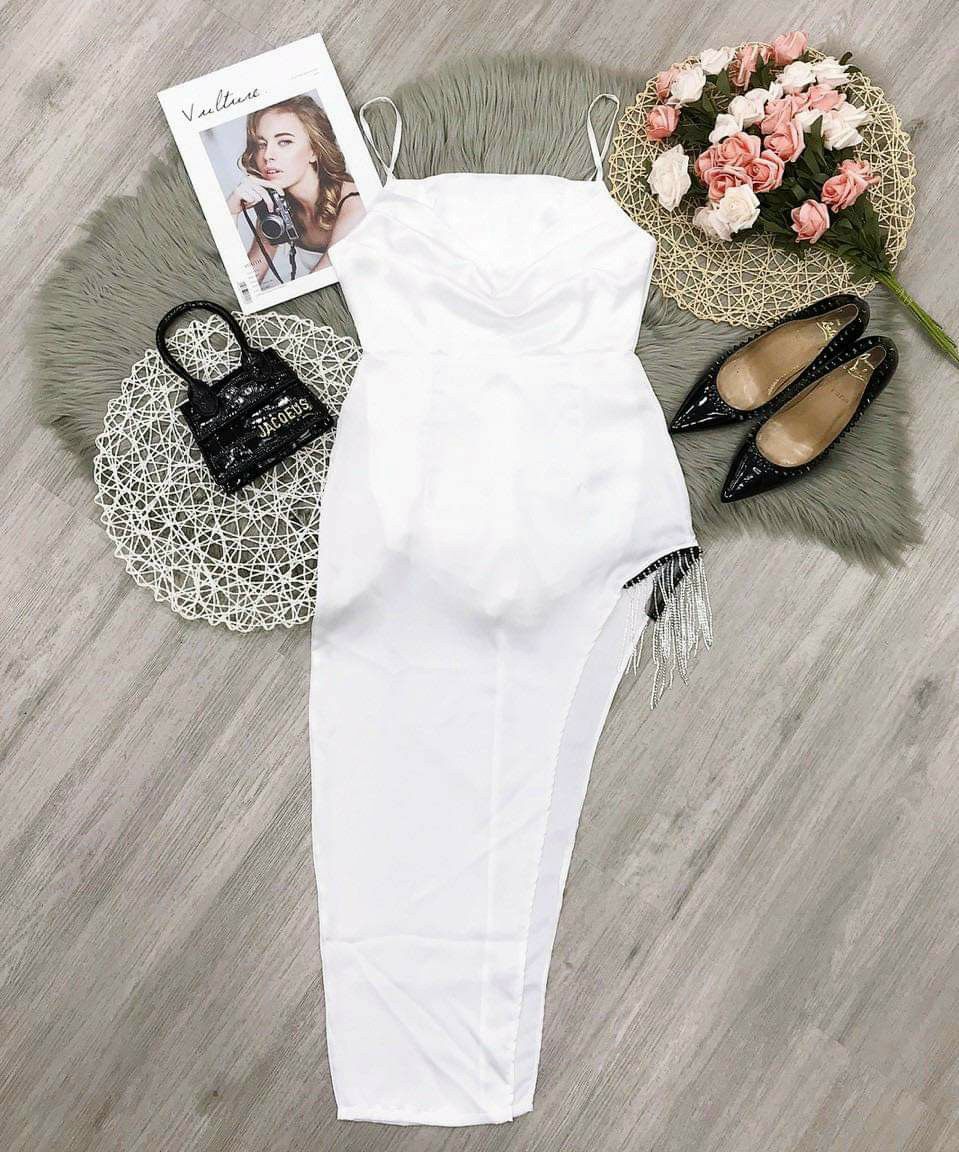 Đầm body phi cổ đổ kết hạt