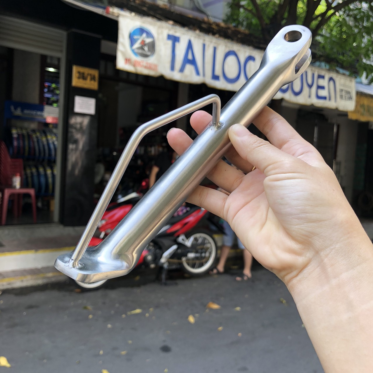 [HCM]CHÂN CHỐNG INOX CNC XE MÁY CÁC LOẠI