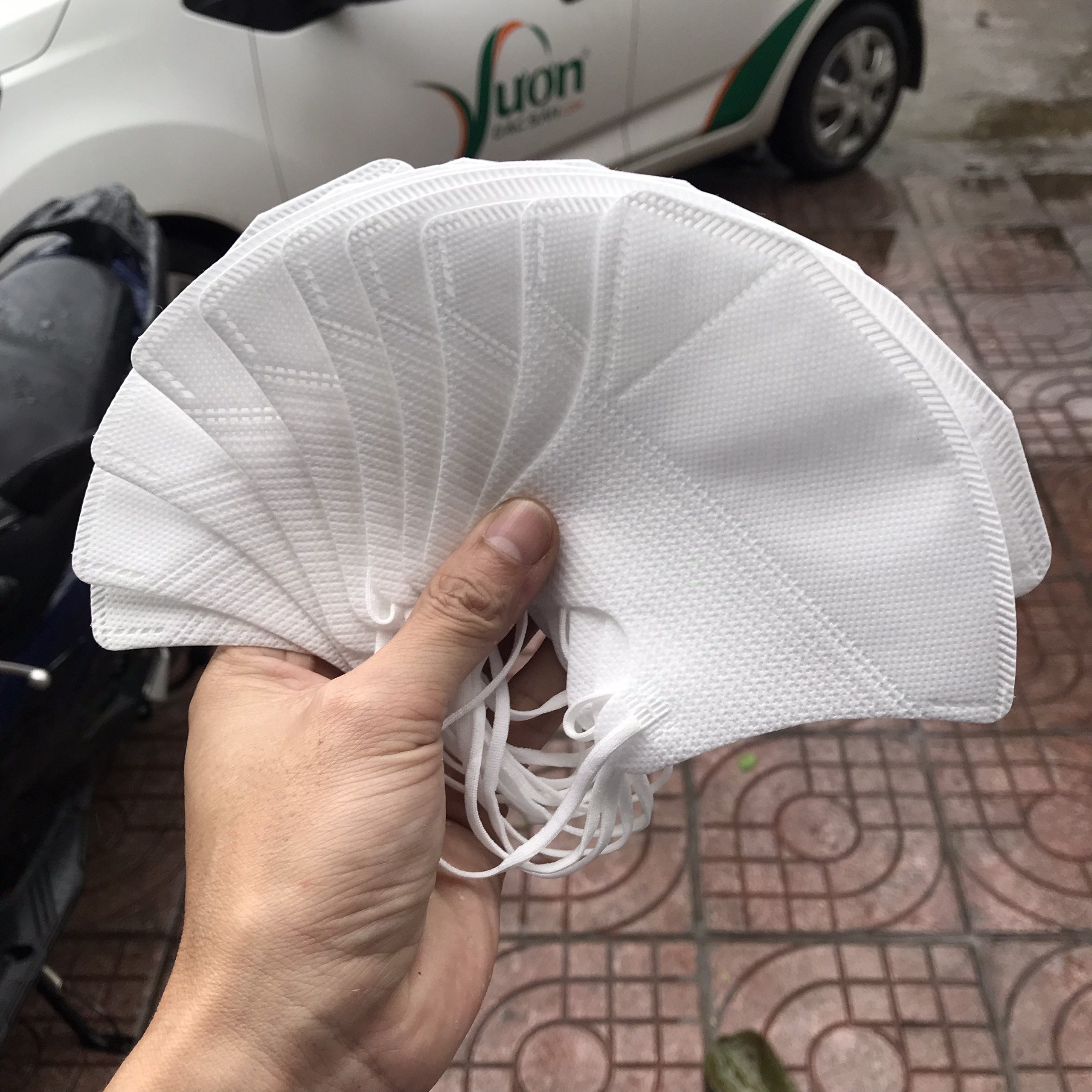 Set 10 chiếc khẩu trang 5D Tiến Hùng