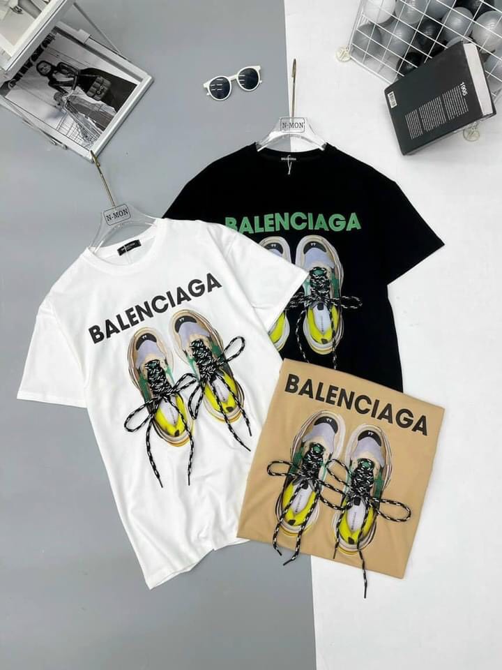 Áo phông đôi giầy siêu hot 2022