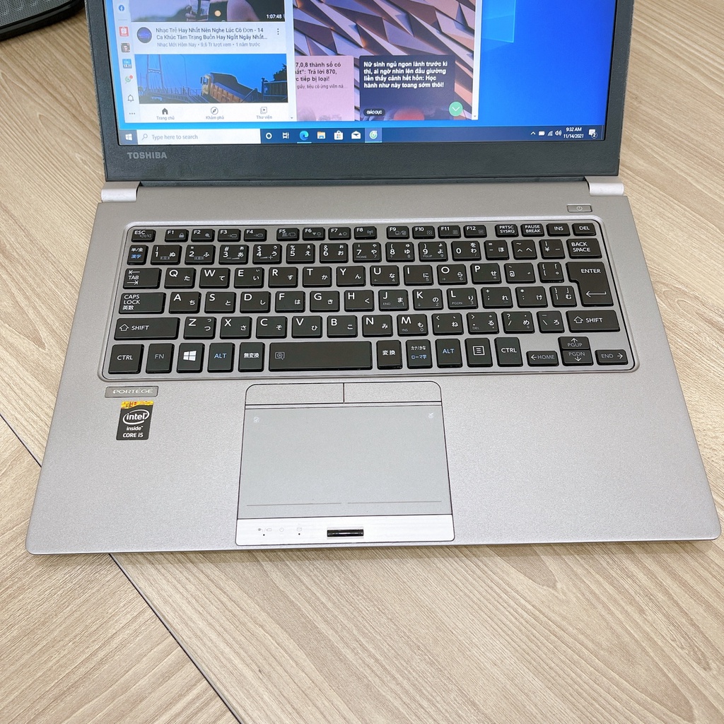 Laptop Toshiba Portege Z30 màn 13.3 siêu mỏng - Core i5 5200U 8G 256G SSD