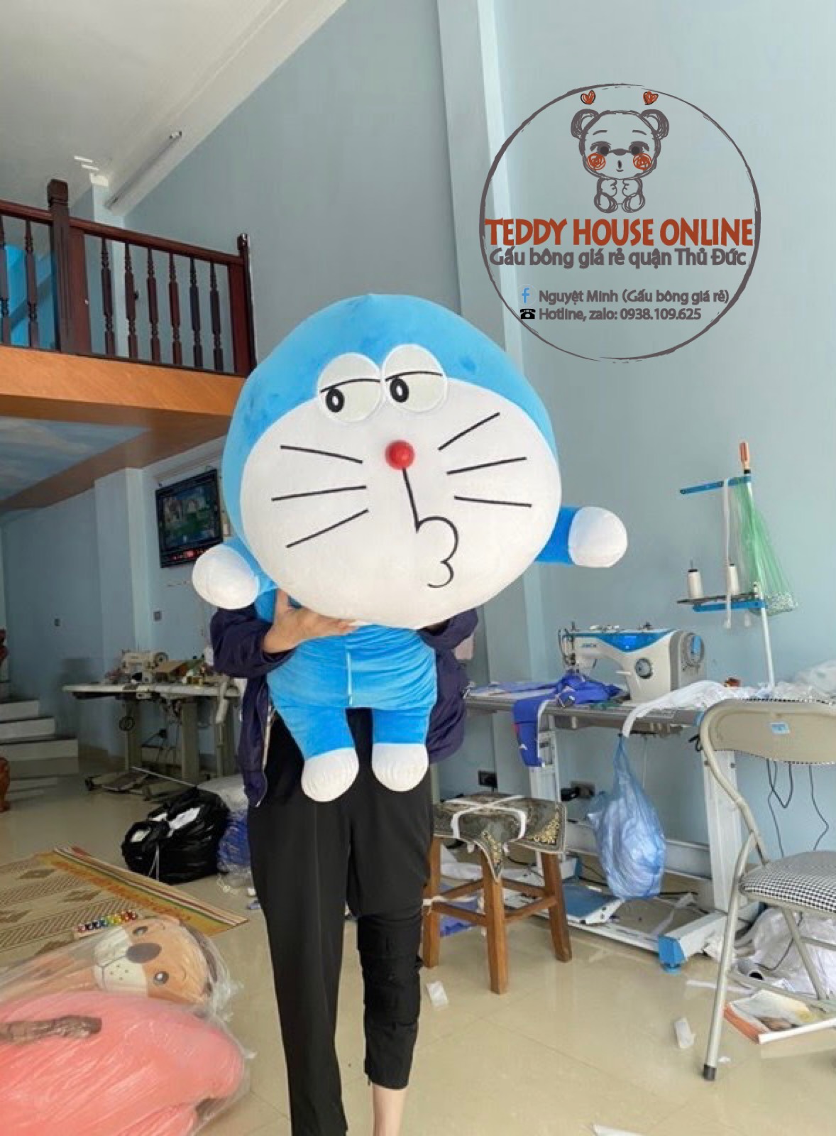 Gấu bông Đô Rê Mon dáng ôm 1m4
