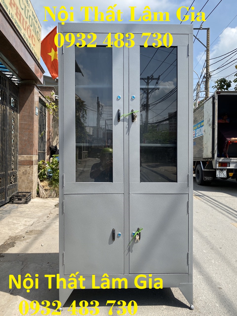 Tủ đựng hồ sơ kiếng văn phòng- tủ locker cao cấp