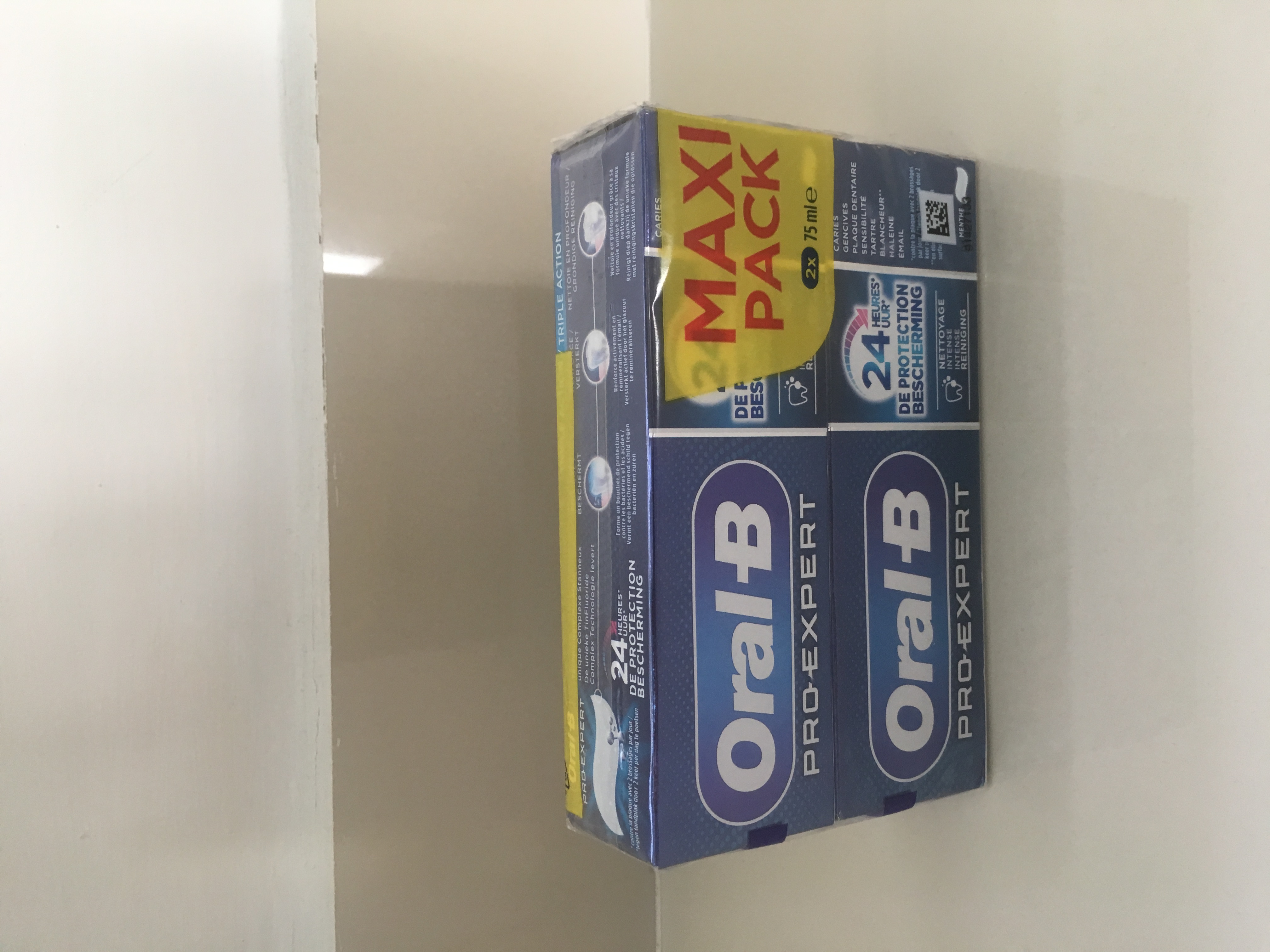 Kem đánh răng Oral-B 75ml/tuýp - hàng Pháp