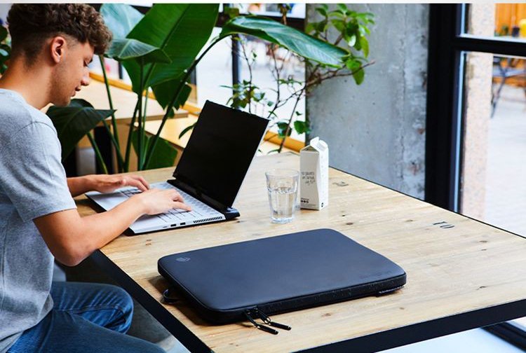 Túi chống sốc bảo vệ laptop Alienware