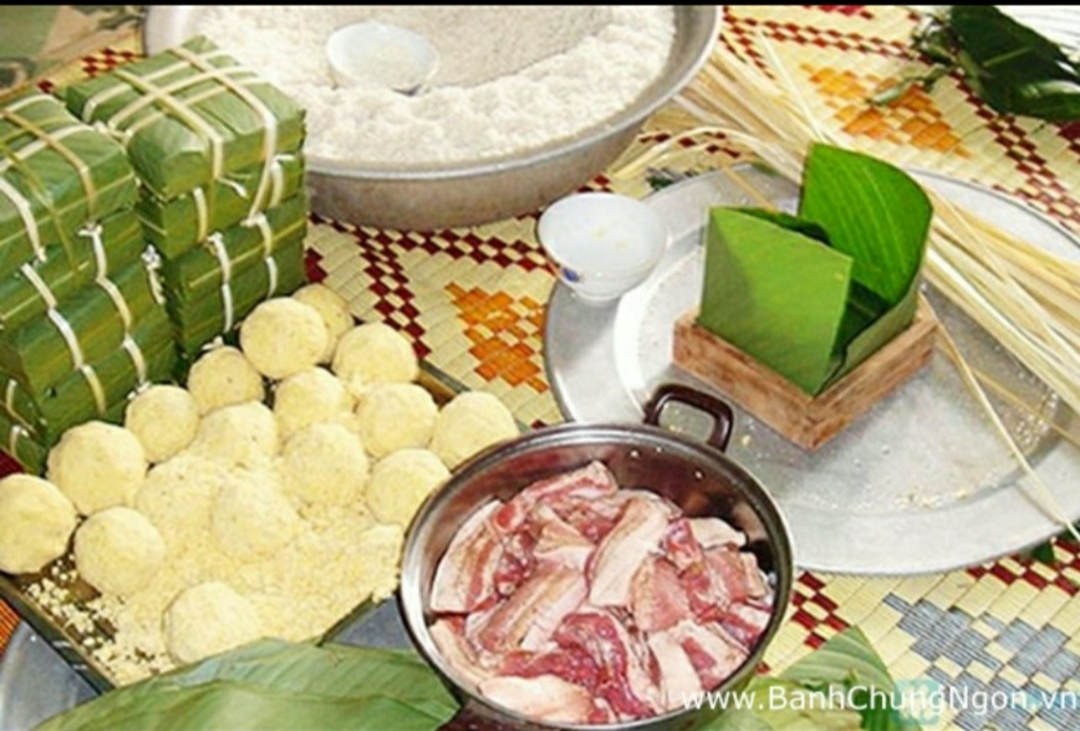 10 BÁNH CHƯNG MẶN NHÂN (ĐẬU XANH +NẤM ĐÔNG CÔ+THỊT) (1 CÁI 400 GRAM)