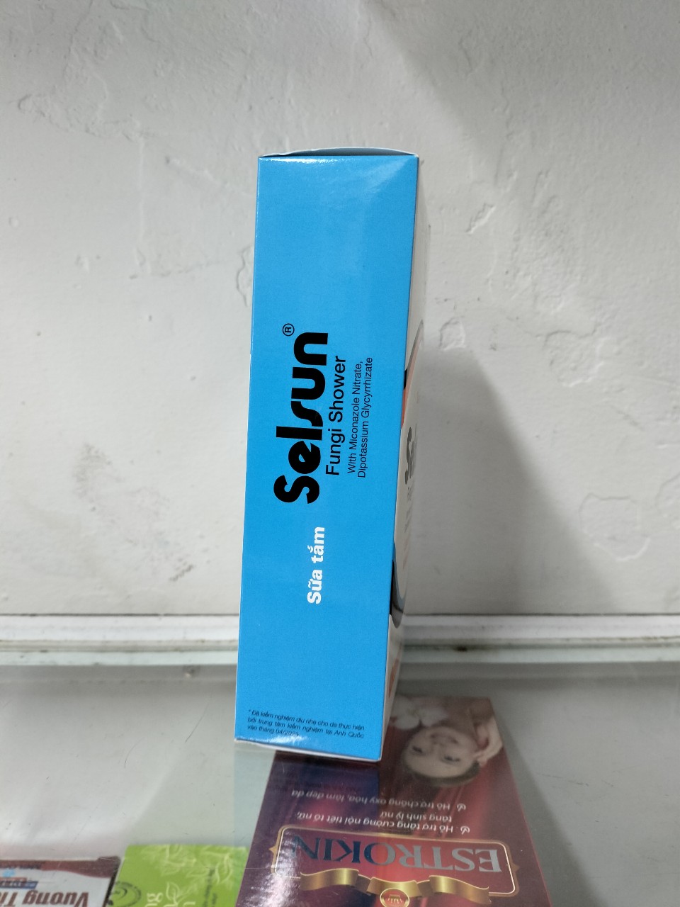 Sữa Tắm Selsun Làm Sạch Và Kháng Khuẩn 150ml