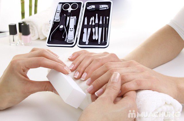 Bộ Dụng Cụ Chăm Sóc Móng 12 Món