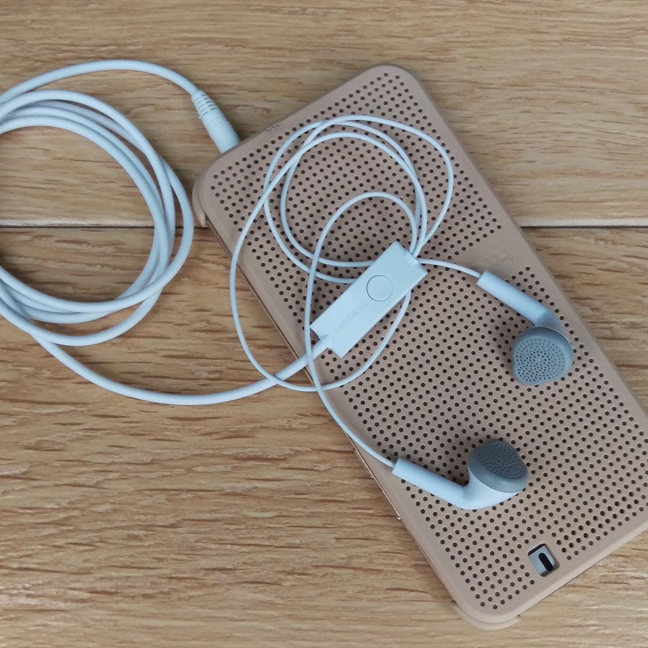 [HCM]Tai nghe nhét tai Galaxy J7 Pro Zin