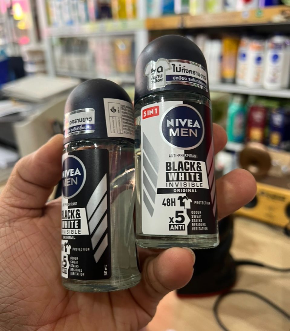 Lăn khử mùi Nivea MEN Invisible For Black & White chai 50ml